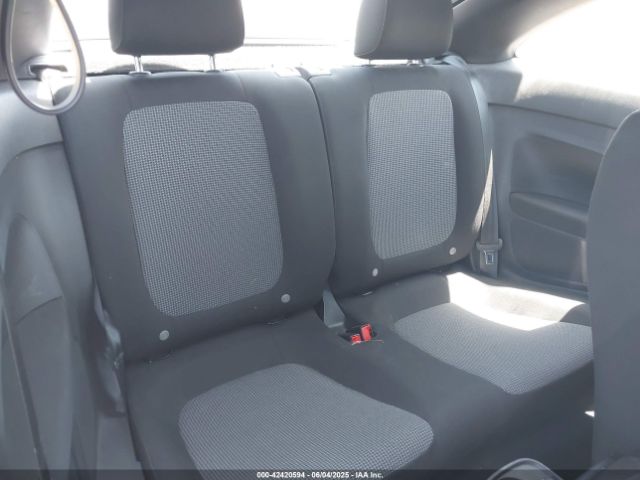 2017 VOLKSWAGEN BEETLE 3VWF17AT0HM612455 Photo 7