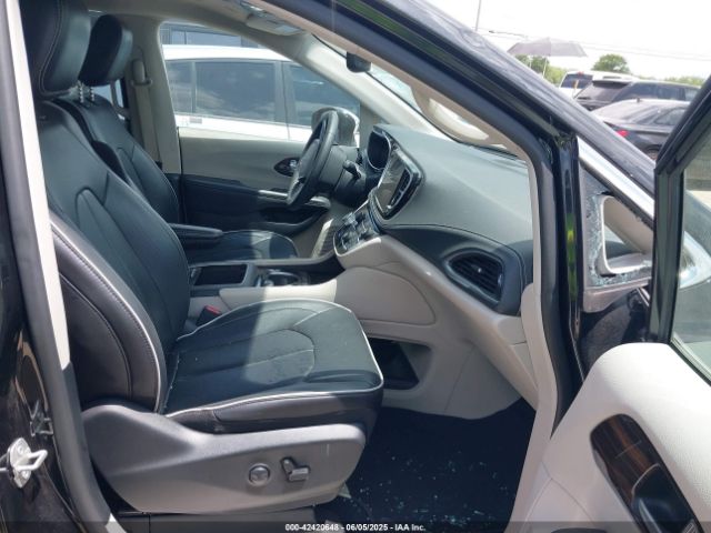 2C4RC1S79PR630551 Chrysler Pacifica Hybrid Limited