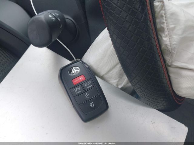 2024 TOYOTA BZ4X JTMAAAAAXRA043301 Photo 10