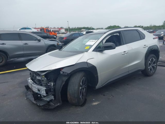 2024 TOYOTA BZ4X JTMAAAAAXRA043301 Photo 1