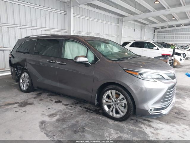 2024 TOYOTA SIENNA 5TDERKEC8RS225075