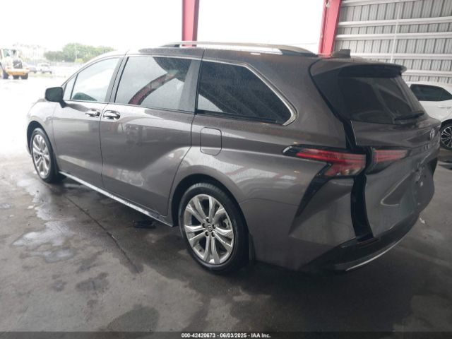 2024 TOYOTA SIENNA 5TDERKEC8RS225075 Photo 2