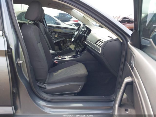 2019 VOLKSWAGEN JETTA 3VWC57BU6KM147198 Photo 4