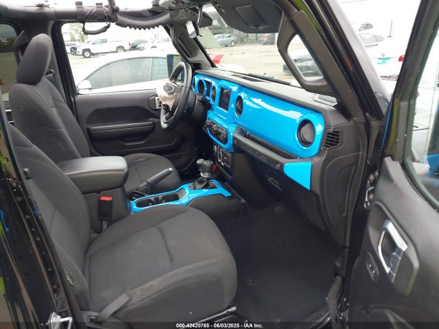 1C4HJXDG8JW105612 Jeep 2018