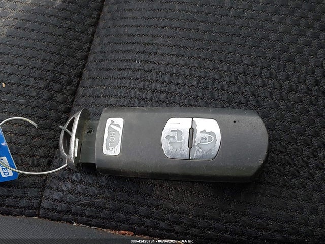 JM3KE2CYXG0697105 Mazda py