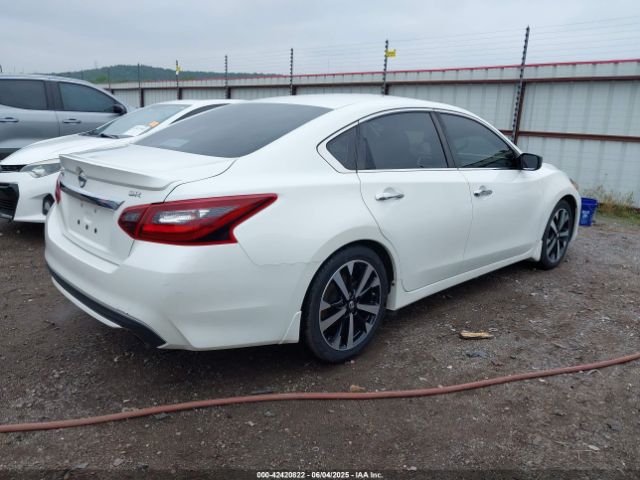 2018 NISSAN ALTIMA 1N4AL3AP4JC293349 Photo 3