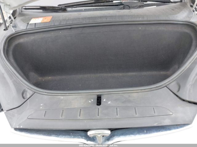 2016 TESLA MODEL X 5YJXCBE29GF020108 Photo 9