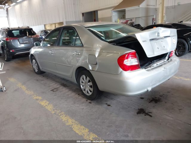 2004 TOYOTA CAMRY JTDBE32K540268784 Photo 2