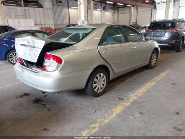 2004 TOYOTA CAMRY JTDBE32K540268784 Photo 3