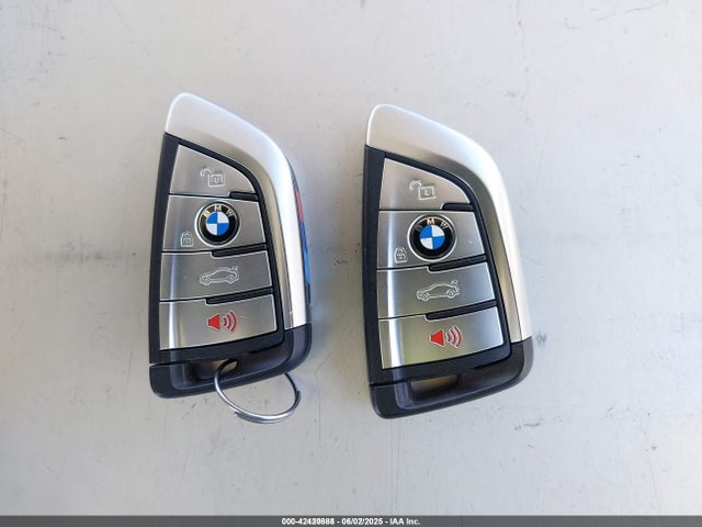 BMW 2023 2023 WBA53BJ01PCN28028 Image 11