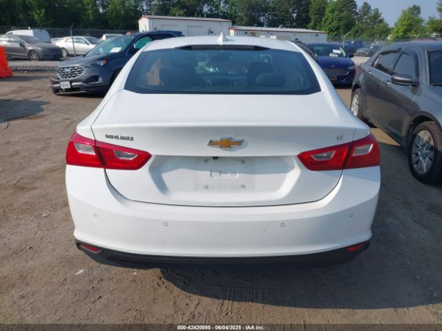 1G1ZD5ST2RF113631 Chevrolet Malibu Fwd 1lt