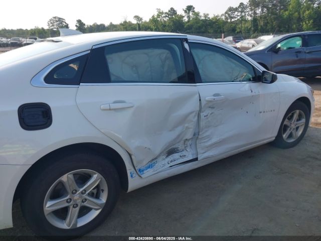 1G1ZD5ST2RF113631 Chevrolet Malibu Fwd 1lt