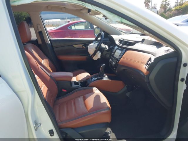 2017 NISSAN ROGUE JN8AT2MT8HW398700 Photo 4