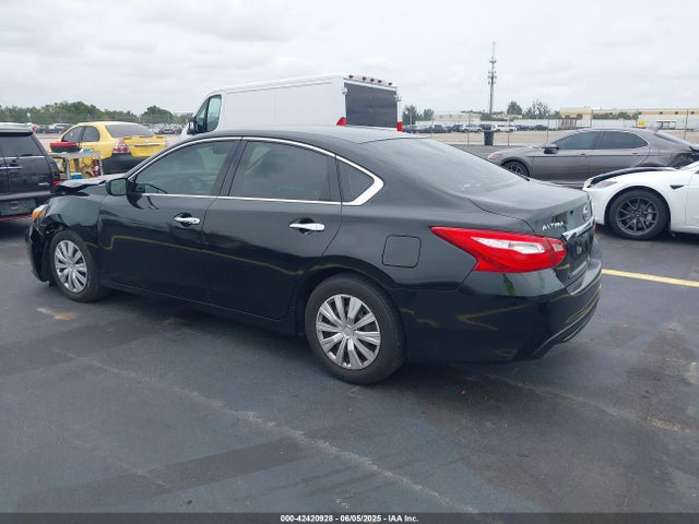 1N4AL3APXHN343573 Nissan Altima 2.5 S