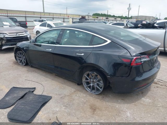 2019 TESLA MODEL 3 5YJ3E1EB6KF385342 Photo 2