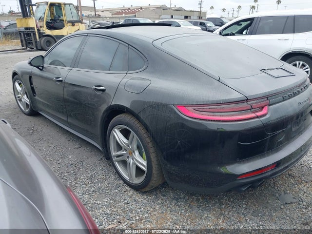 Porsche Panamera 2018 WP0AE2A77JL129060 Image 3