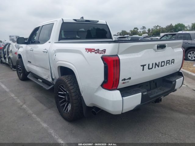 2024 TOYOTA TUNDRA 5TFLA5DB5RX202405 Photo 2