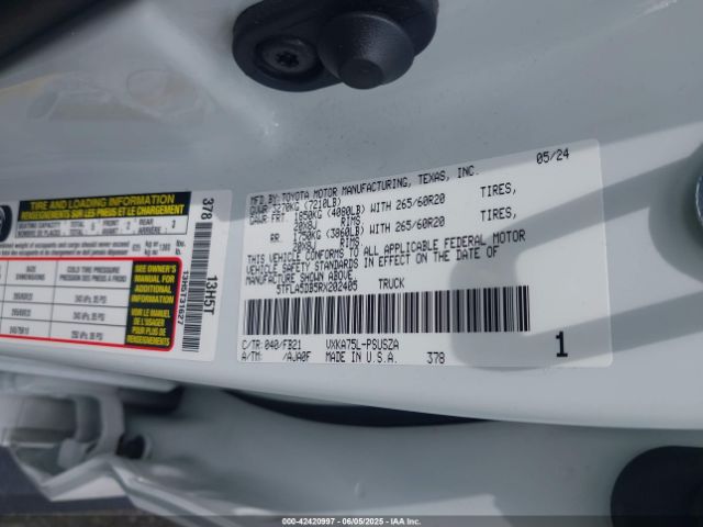 2024 TOYOTA TUNDRA 5TFLA5DB5RX202405 Photo 8