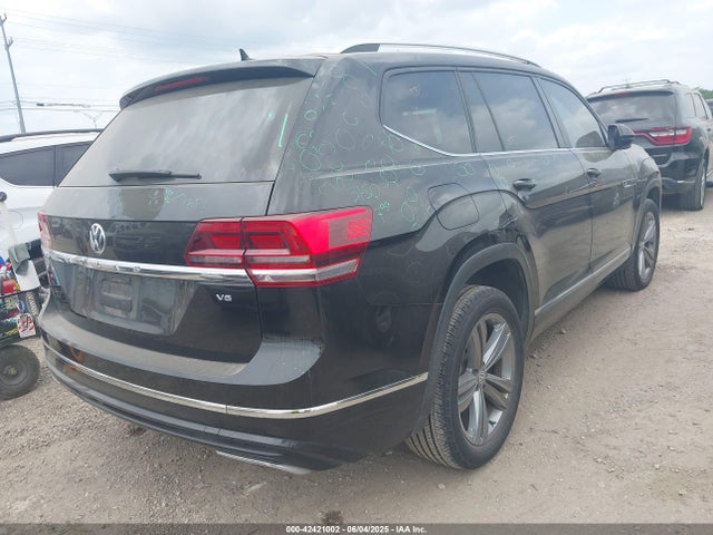 1V2FR2CA7JC574917 Volkswagen 2018