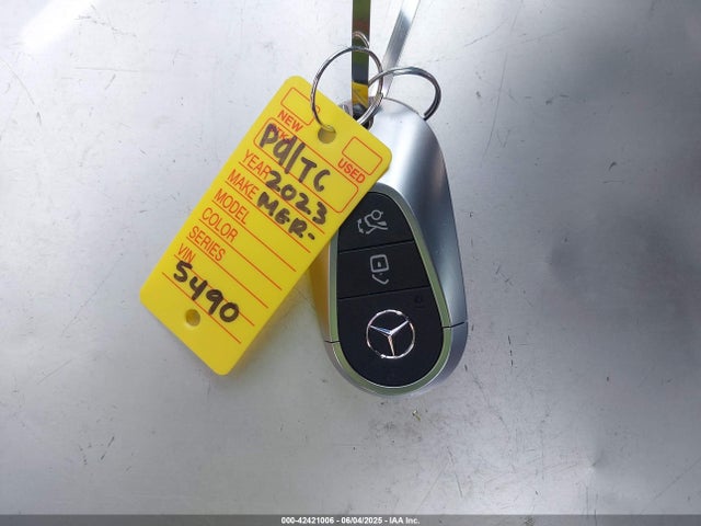 W1KAF4GB2PR145490 Mercedes-Benz m254