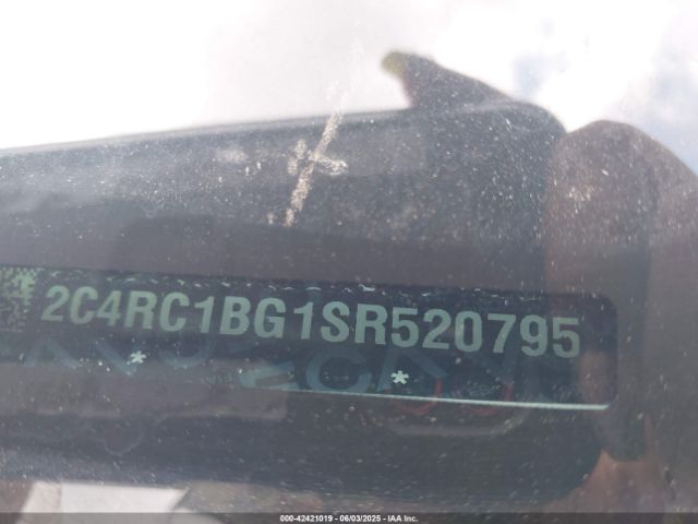2025 CHRYSLER PACIFICA 2C4RC1BG1SR520795 Photo 8