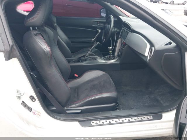 2013 SUBARU BRZ JF1ZCAC19D1609294 Photo 4