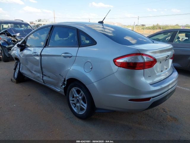 3FADP4BJ0KM163070 Ford 2019