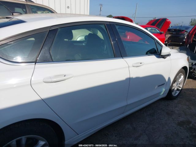 3FA6P0LU4JR249042 Ford Fusion Hybrid Se