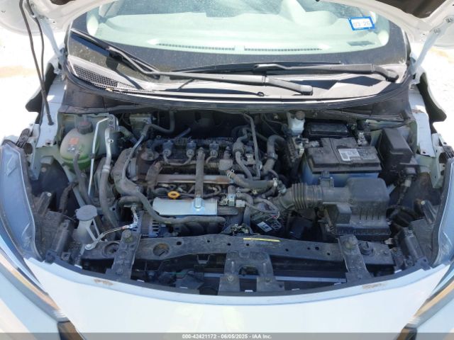 3N1CN8DV5ML857980 Nissan Versa S Xtronic Cvt