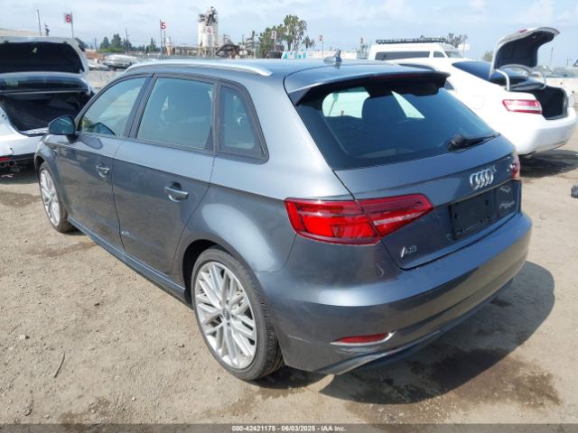 2018 AUDI A3 E-TRON WAUUPBFF4JA089634 Photo 2