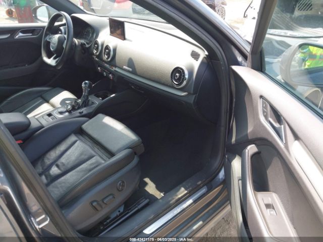 2018 AUDI A3 E-TRON WAUUPBFF4JA089634 Photo 4