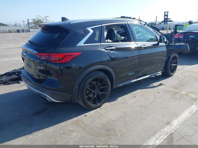 Infiniti 2019 2019 3PCAJ5M16KF116275 Image 4