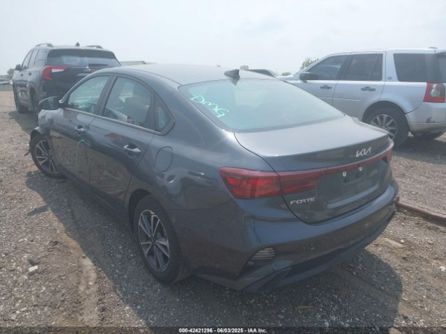 3KPF24AD6RE732490 KIA Forte Lxs
