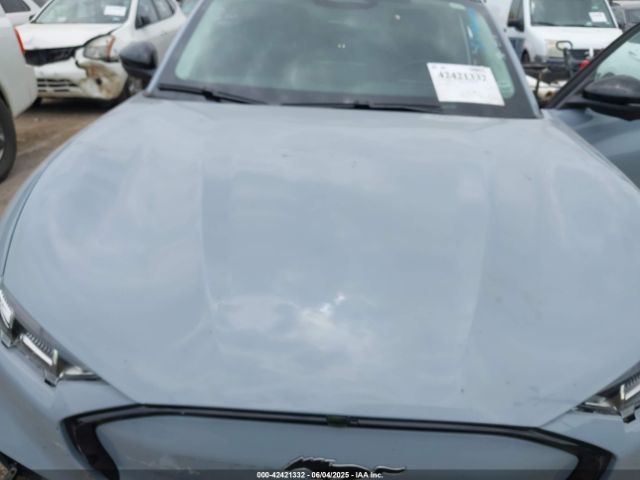 3FMTK3SUXRMA04393 Ford Mustang Mach-e Premium