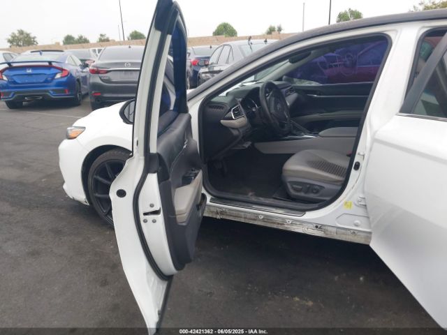 4T1B11HK7JU111555 Toyota CAMRY SE