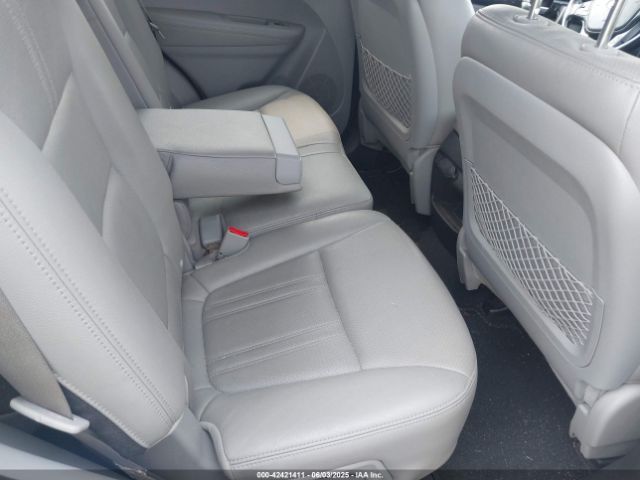 5XYKT4A64EG467174 KIA SORENTO LX