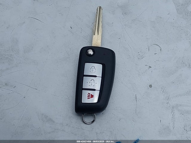 JN1BJ1CP1HW012917 Nissan 2017