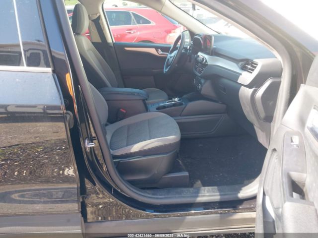 1FMCU0G68LUA93211 Ford 2020