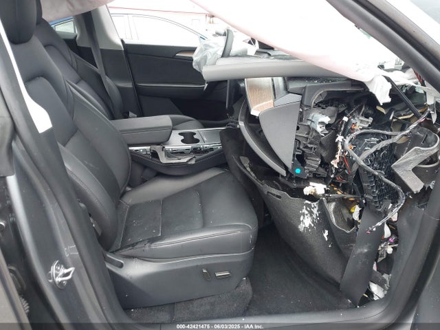 2024 TESLA MODEL Y 7SAYGDEE3RA324990 Photo 4