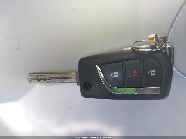 NMTKHMBX9JR029352 Toyota 3zr-fae