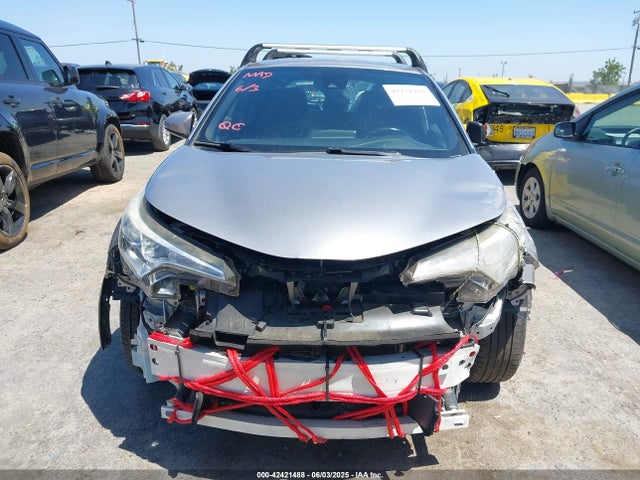 NMTKHMBX9JR029352 Toyota 3zr-fae