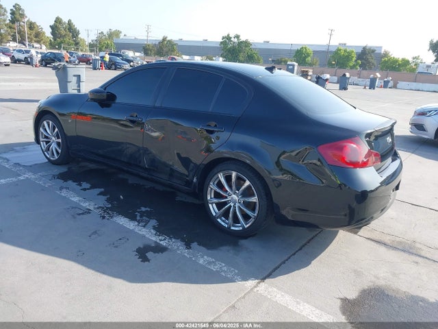 Infiniti 2015 2015 JN1CV6AP3FM501823 Image 3