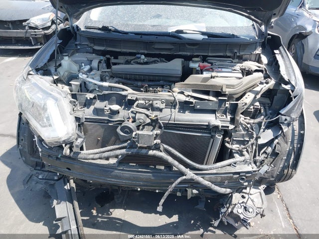 JN8AT2MT6KW262766 Nissan 2019