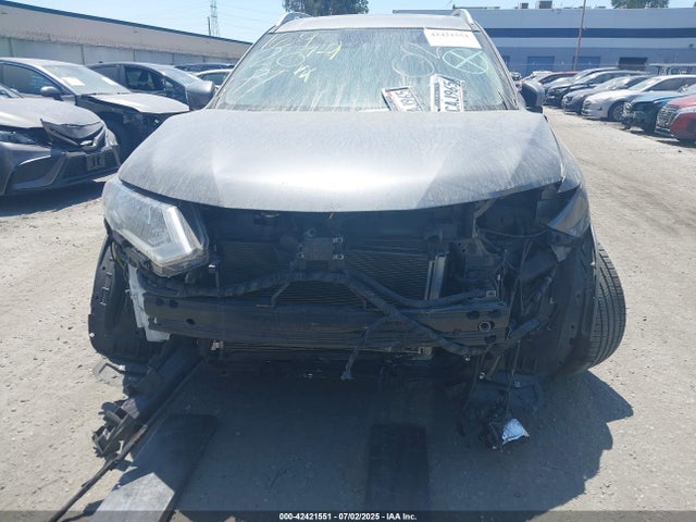 JN8AT2MT6KW262766 Nissan 2019