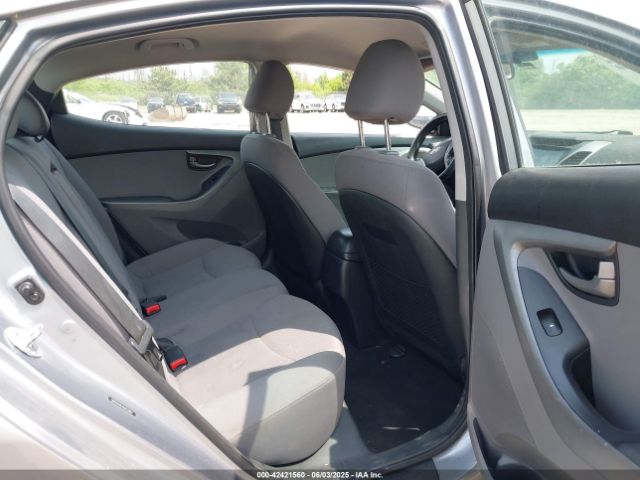 5NPDH4AE4GH752857 Hyundai ELANTRA SE