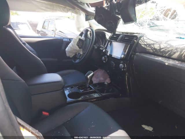 2023 TOYOTA 4RUNNER JTERU5JR8P6137471 Photo 4