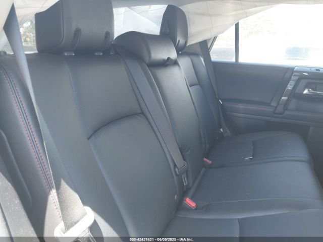 2023 TOYOTA 4RUNNER JTERU5JR8P6137471 Photo 7