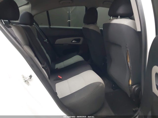 1G1PA5SH0F7135273 Chevrolet luw