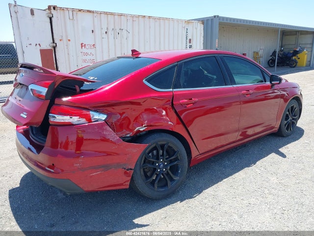 Ford 2019 2019 3FA6P0HD7KR275435 Image 4