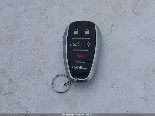 Продажа на аукционе авто 2019 Alfa Romeo Giulia Ti Sport Rwd, vin: ZARFAMBNXK7612360, номер лота: 42421686